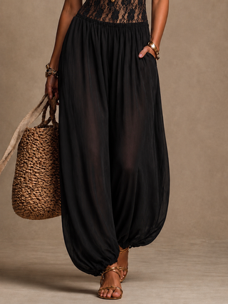 Laia™ | Elegant Lace-Trimmed Jumpsuit