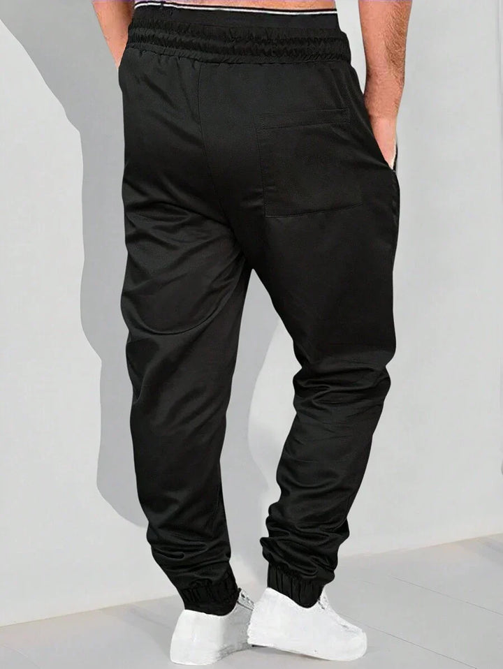 RICCARDO | Leichte Cargo-Jogginghose mit Taschen