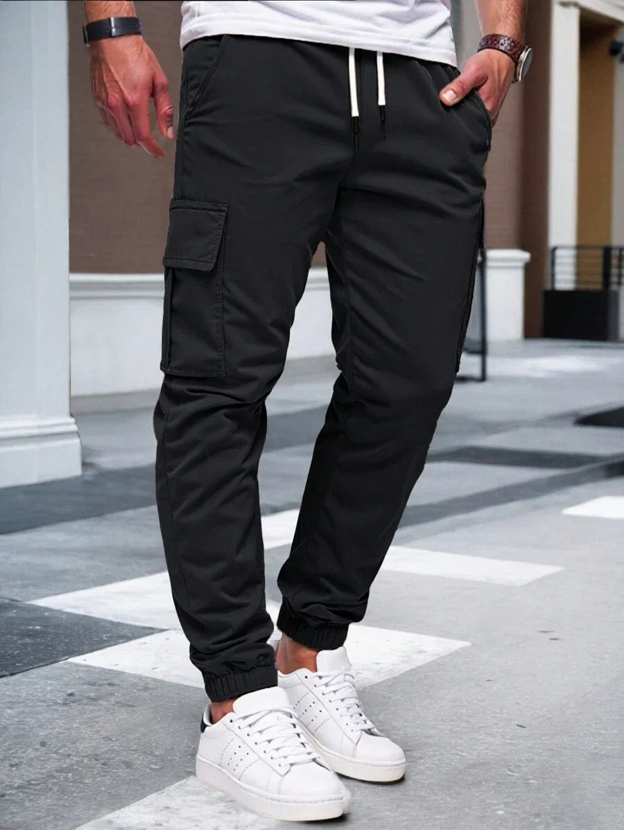 RICCARDO | Leichte Cargo-Jogginghose mit Taschen