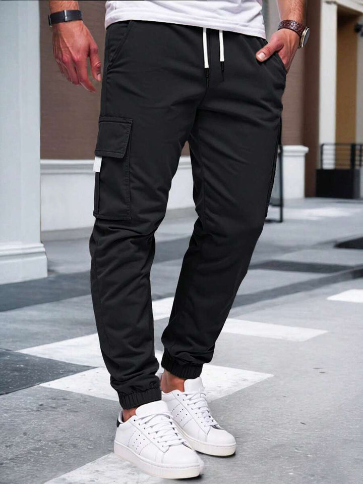 RICCARDO | Leichte Cargo-Jogginghose mit Taschen