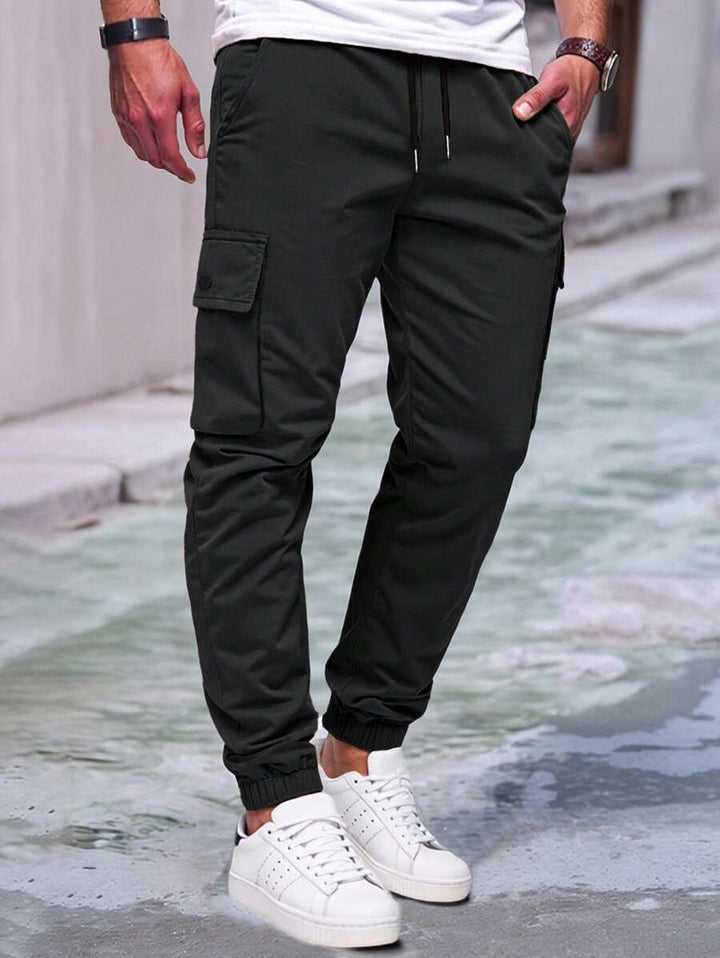 RICCARDO | Leichte Cargo-Jogginghose mit Taschen