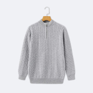 Christian | Eleganter Strickpullover mit Zopfmuster und Halbzip