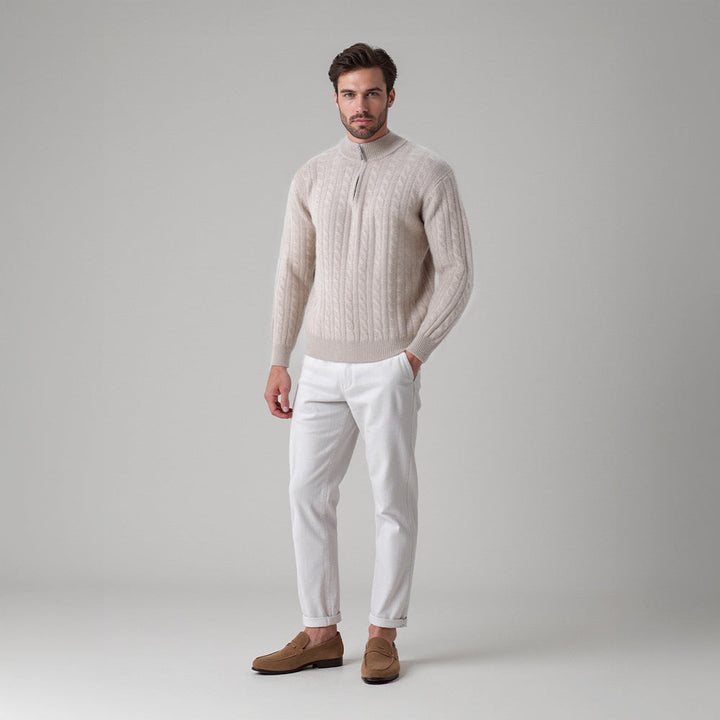 Christian | Eleganter Strickpullover mit Zopfmuster und Halbzip