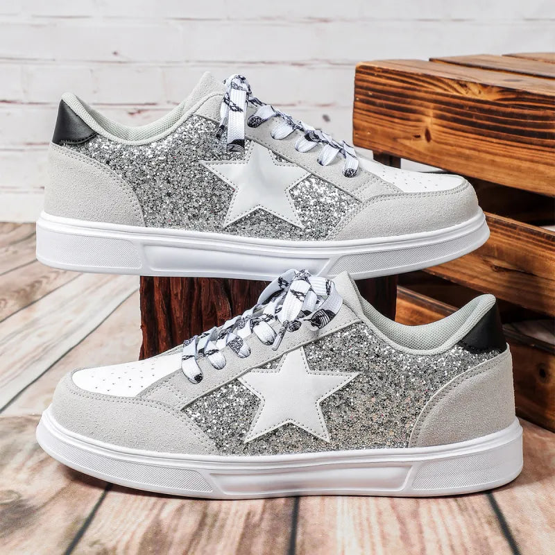 Stella™ | Sneakers im Sternen-Design