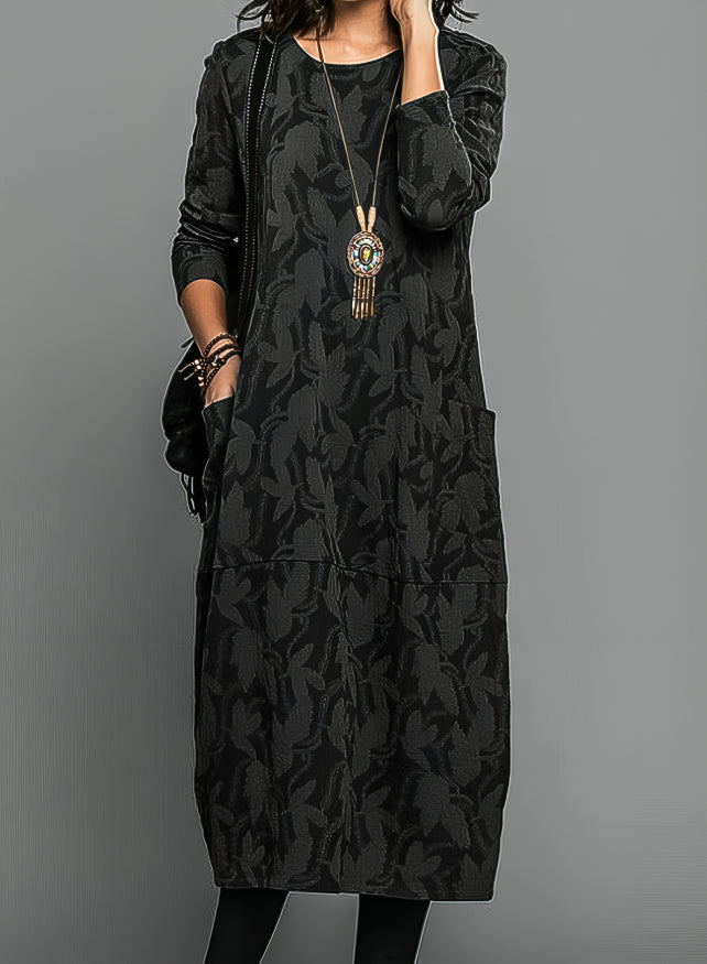 Cassie™ | Lässiges Winterkleid mit Rundhalsausschnitt" can be rewritten as:

"Cassie™ | Entspanntes Winterkleid mit Rundhalsdesign