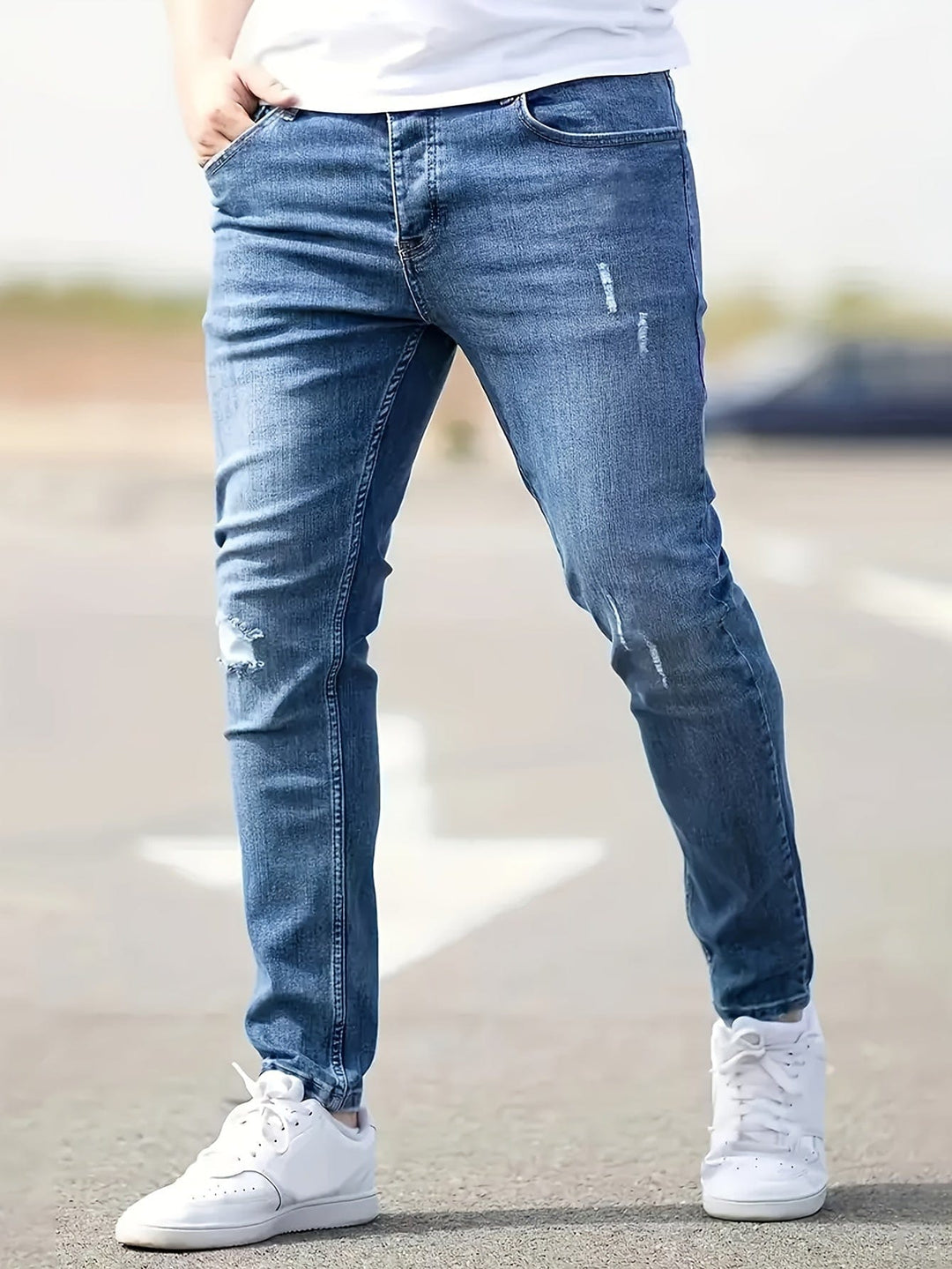 Alex - Modische Slim Fit Jeans mit Destroyed-Effekten