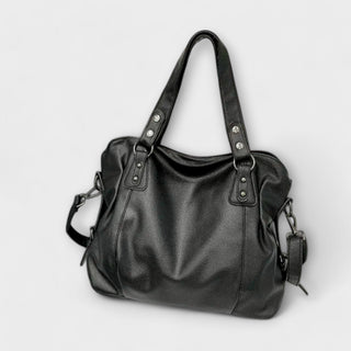 "Olivia - Elegante Hobo Schultertasche" can be rewritten as "Olivia - Stilvolle Hobo Schultertasche".