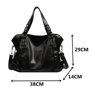 "Olivia - Elegante Hobo Schultertasche" can be rewritten as "Olivia - Stilvolle Hobo Schultertasche".