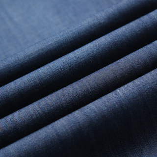 Stretch-Denim-Herrenjeans im klassischen Schnitt