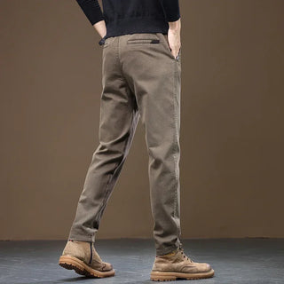 Bequeme Gerade Herrenhose" could be rewritten as "Komfortable Gerade Herrenhose.