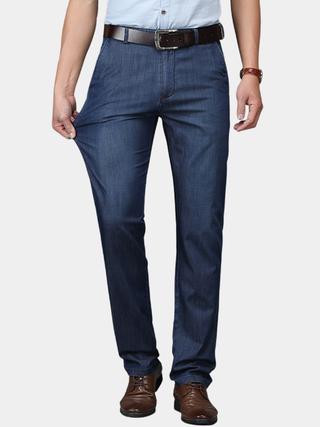 Stretch-Denim-Herrenjeans im klassischen Schnitt