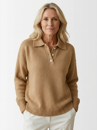 Maya – Pullover mit Knopfkragen